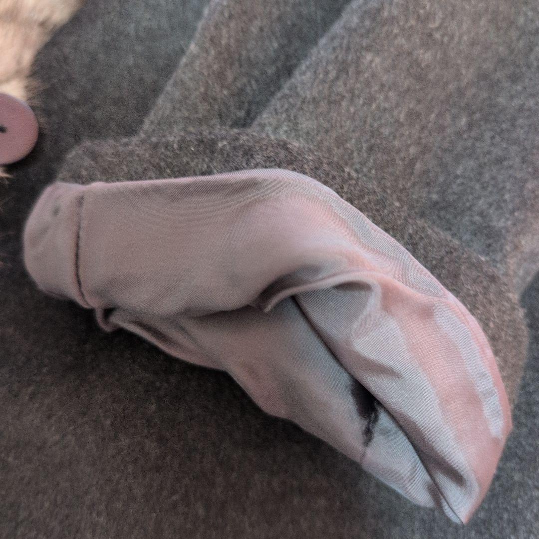 新品未使用品ダークグレーカシミヤ100% ミンク毛皮襟付きロングコート