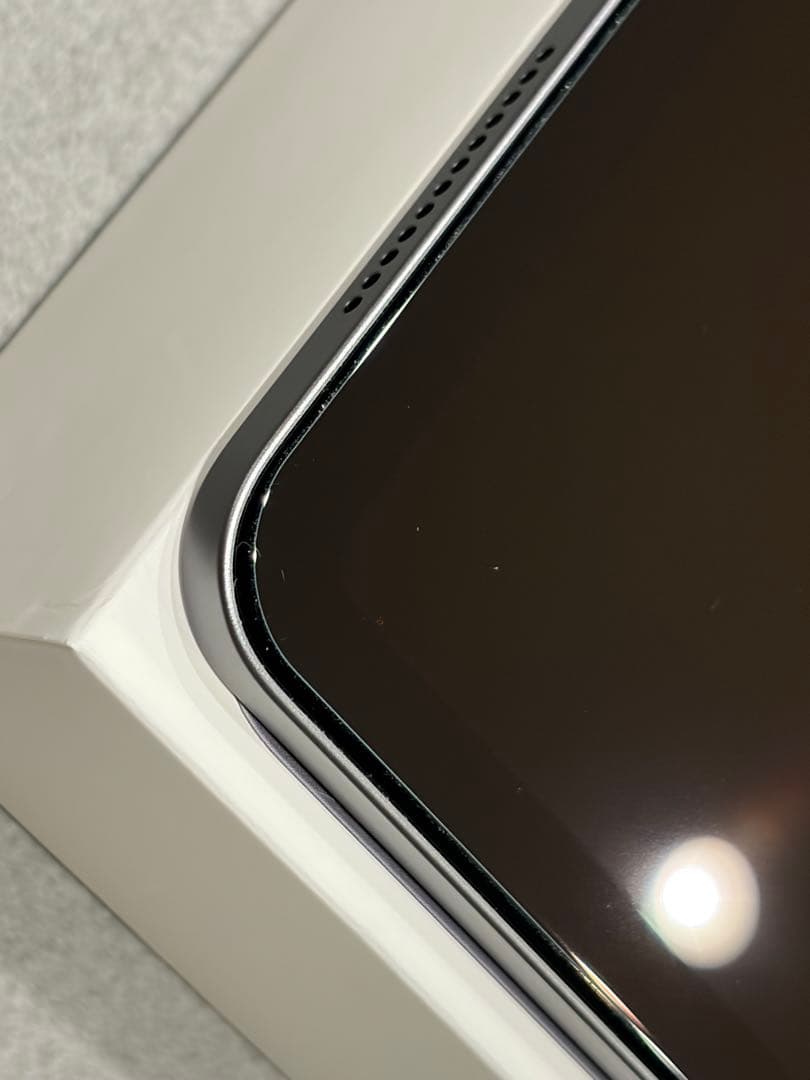 iPad Air（第5世代） スペースグレー 本体　（＋ ケースカバー等）