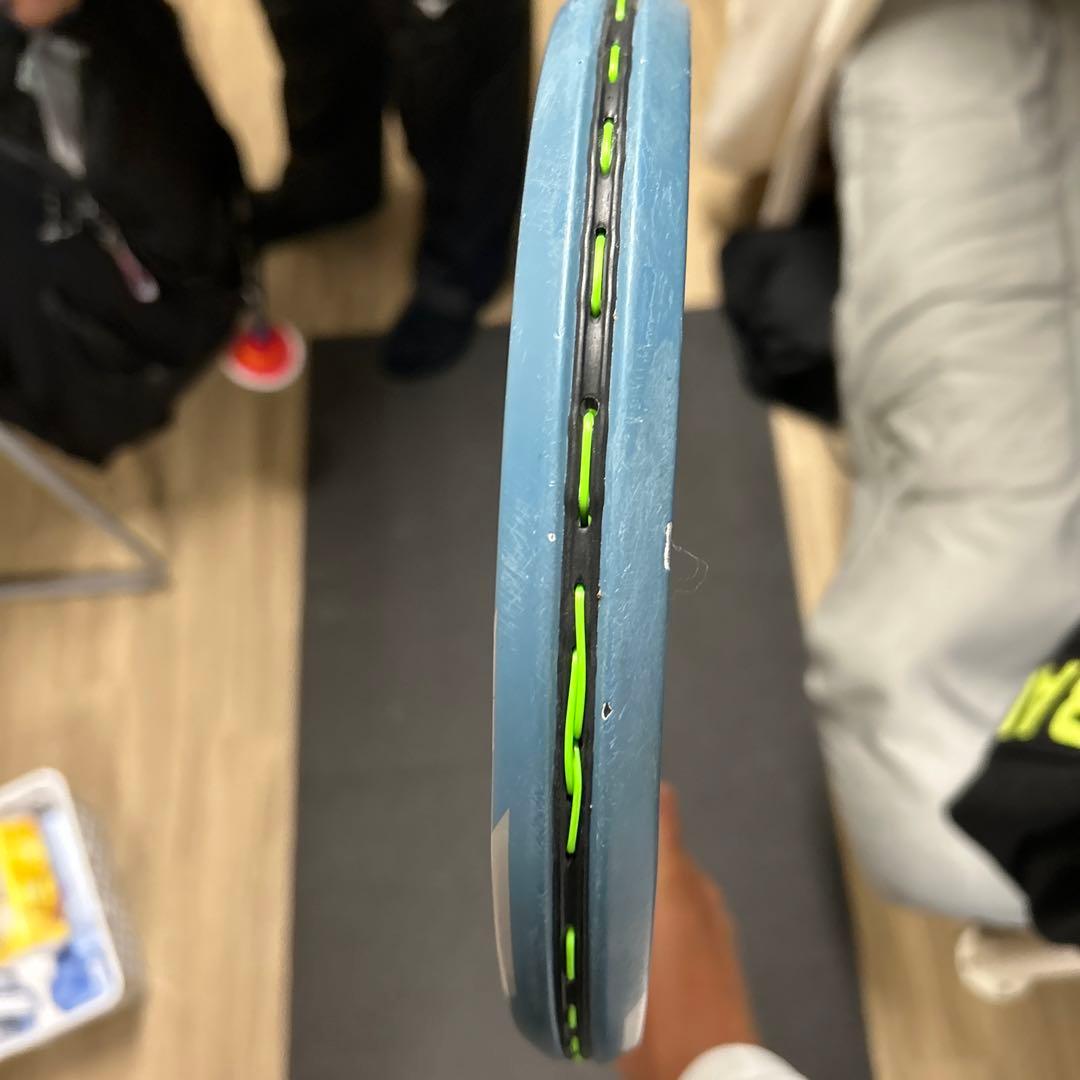 テニスラケット アクロスピードVプロ