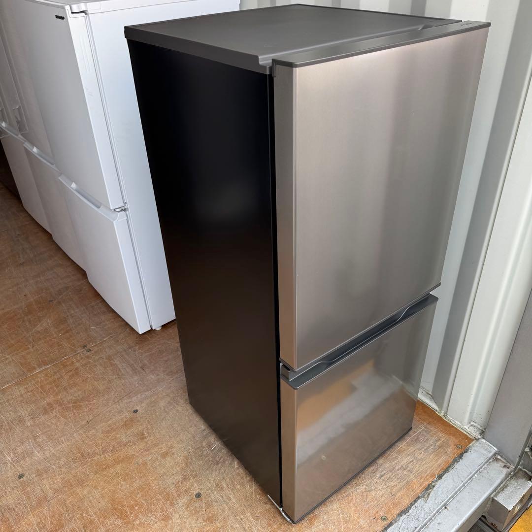 C7604★2023年製美品★アクア　冷蔵庫　グレー　自動霜取り　一人暮らし