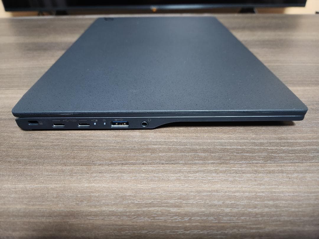 使用少超美品 LIFEBOOK UH i5-1335U 16GB Office他