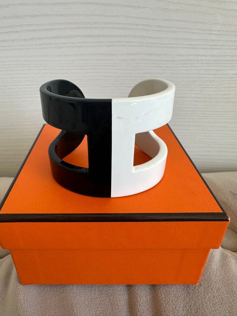 HERMES ラッカーホーン　バングル
