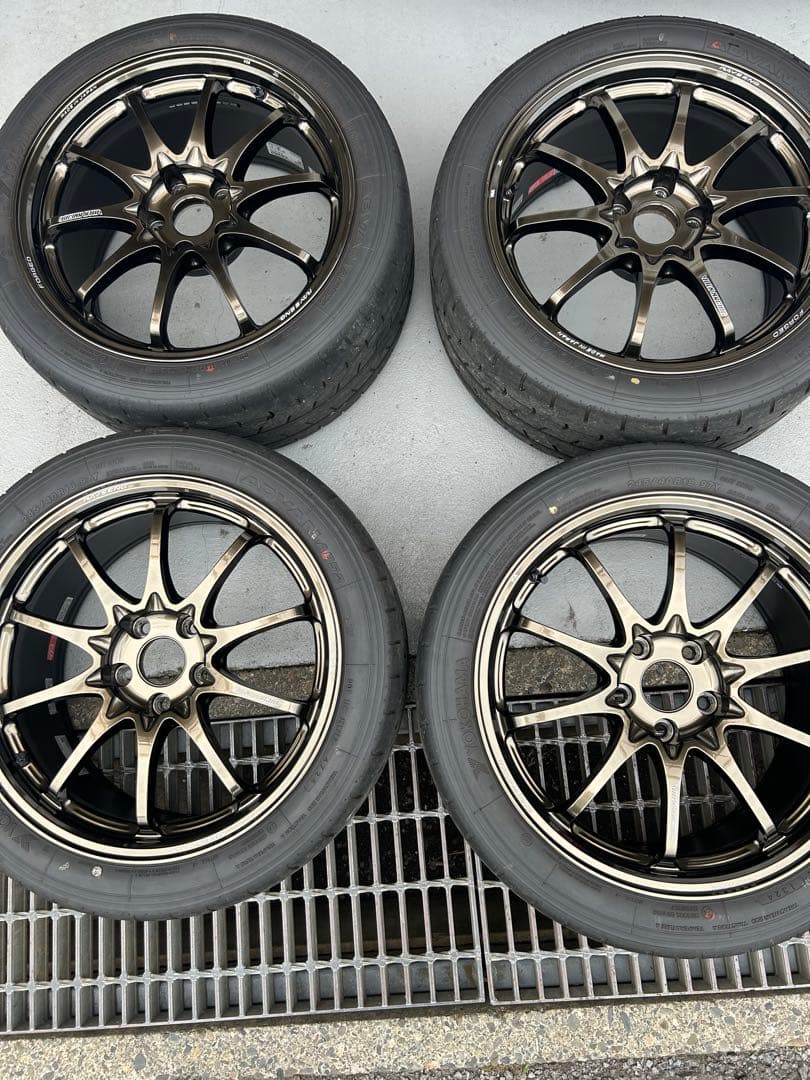 RAYS CE28N 18 x 9.5J ホイール