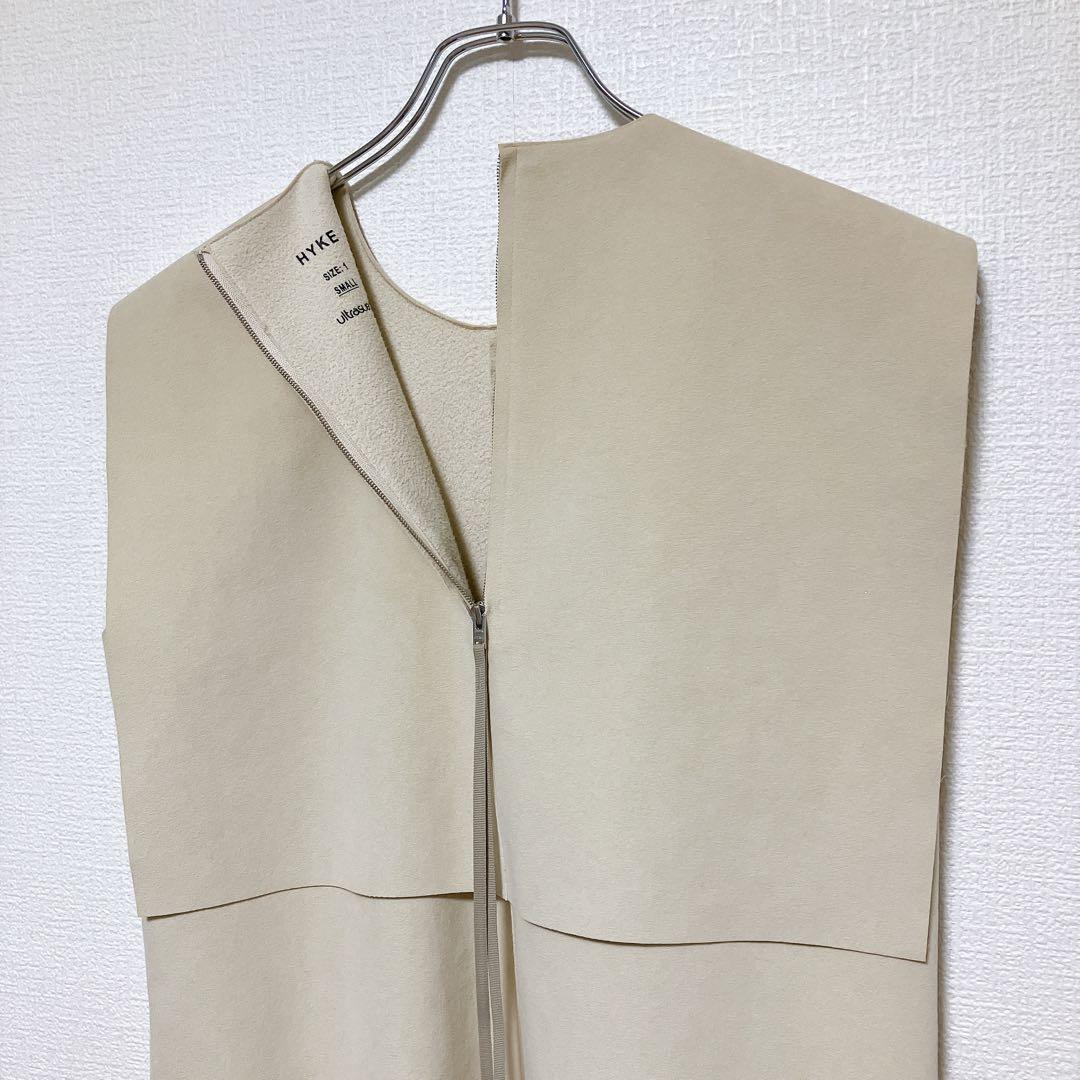 【23SS】HYKE エコスエードワンピース　ノースリーブ　アイボリー