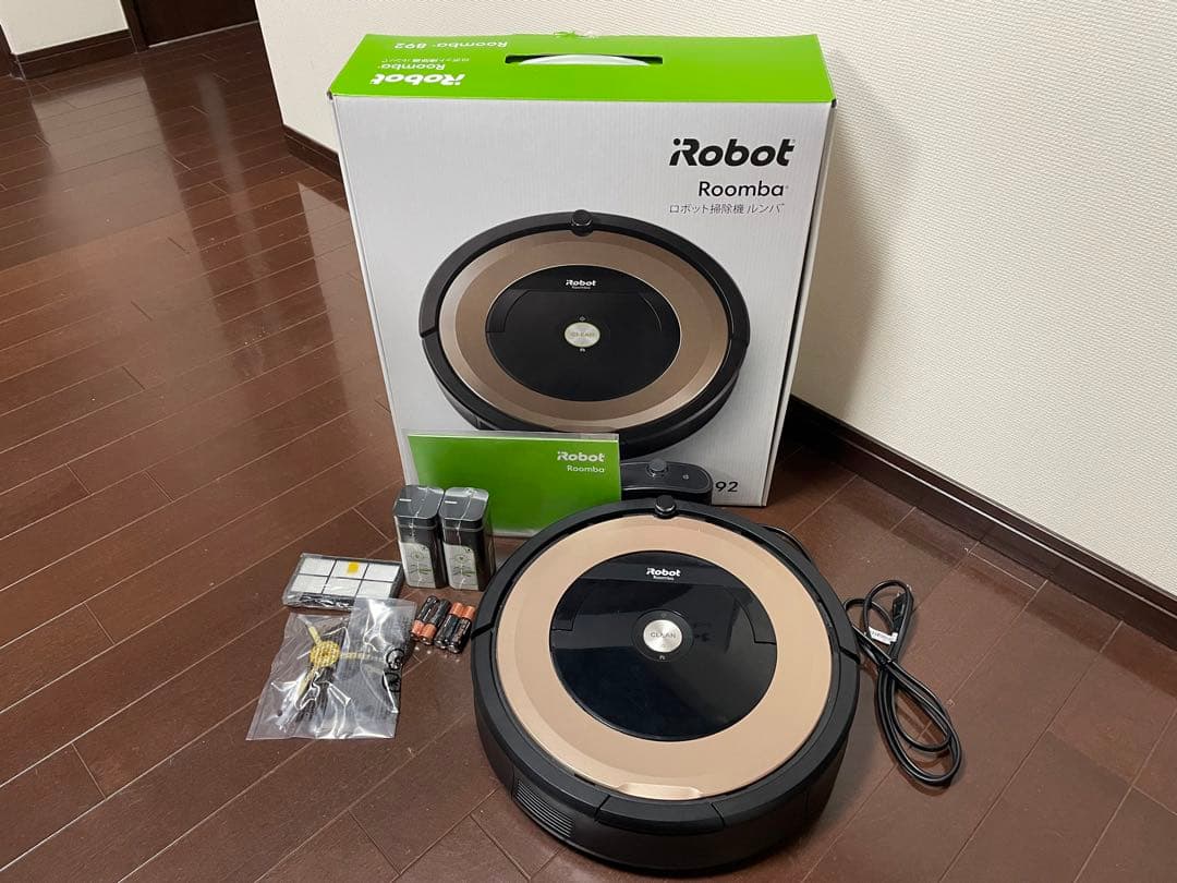 【中古】iRobot Roomba 892 本体と付属品