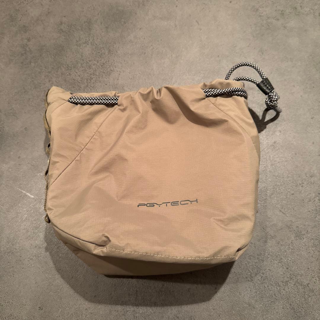 SONY α7Ciiミラーレス一眼（追加バッテリー、チャージャー付き）