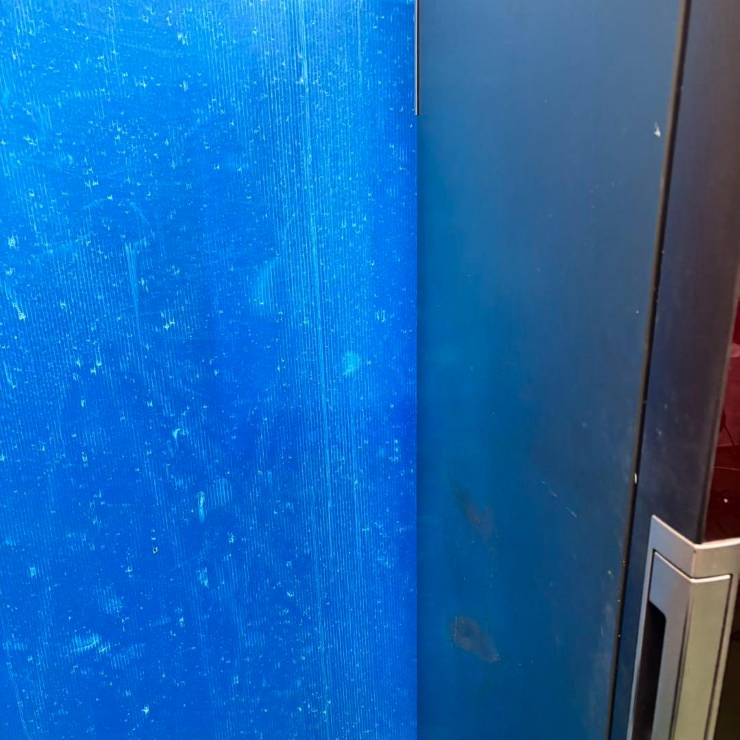 564 大型冷蔵庫　どっちもドア　自動製氷機付　美品　希少カラー　大人気モデル