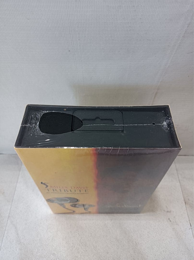 八6084【新品】MONSTER MILES DAVIS TRIBUTE