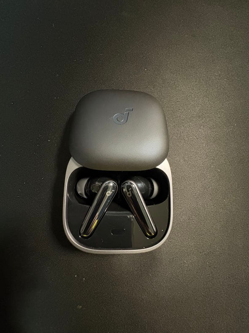 やすひろさん専用 ほぼ未使用　soundcore Liberty 5