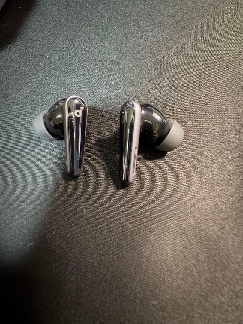 やすひろさん専用 ほぼ未使用　soundcore Liberty 5