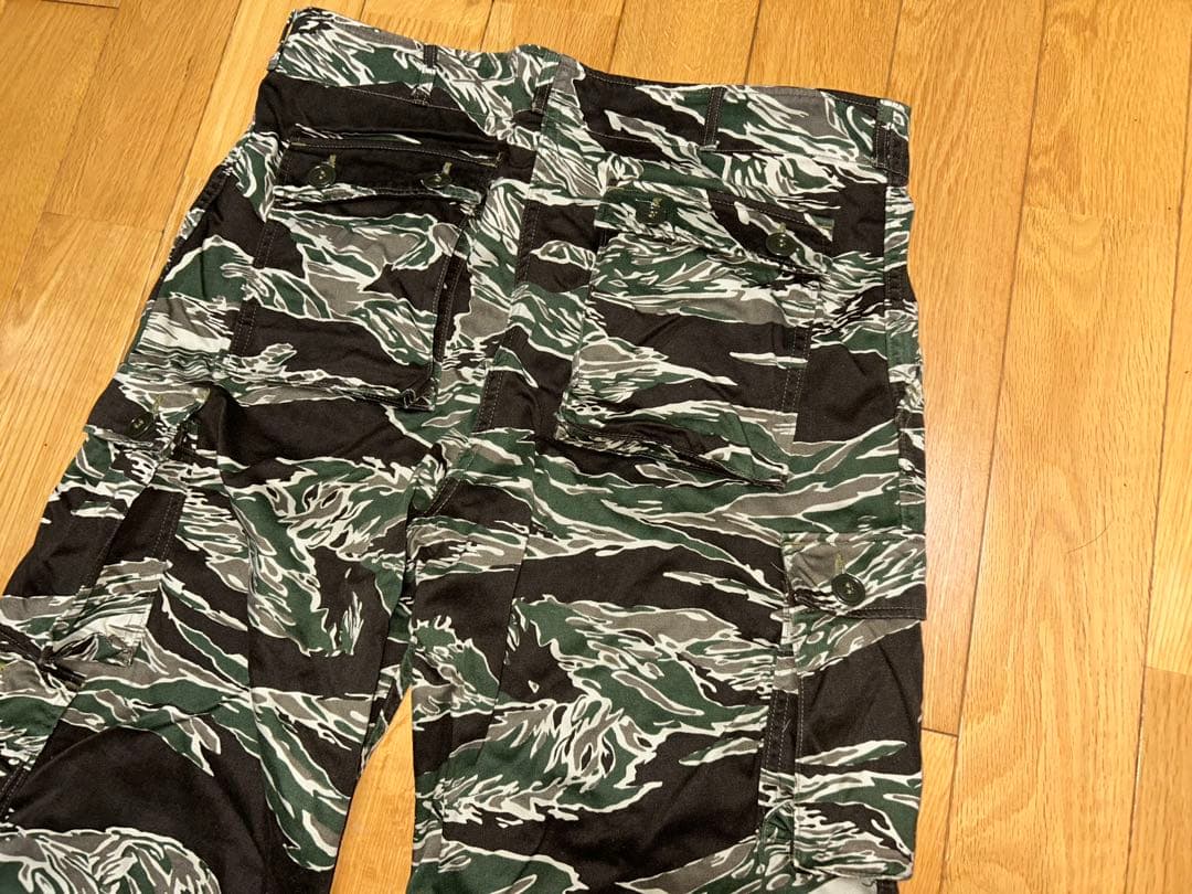 リアルマッコイズ　タイガー　TIGER CAMOUFLAGE TROUSERS