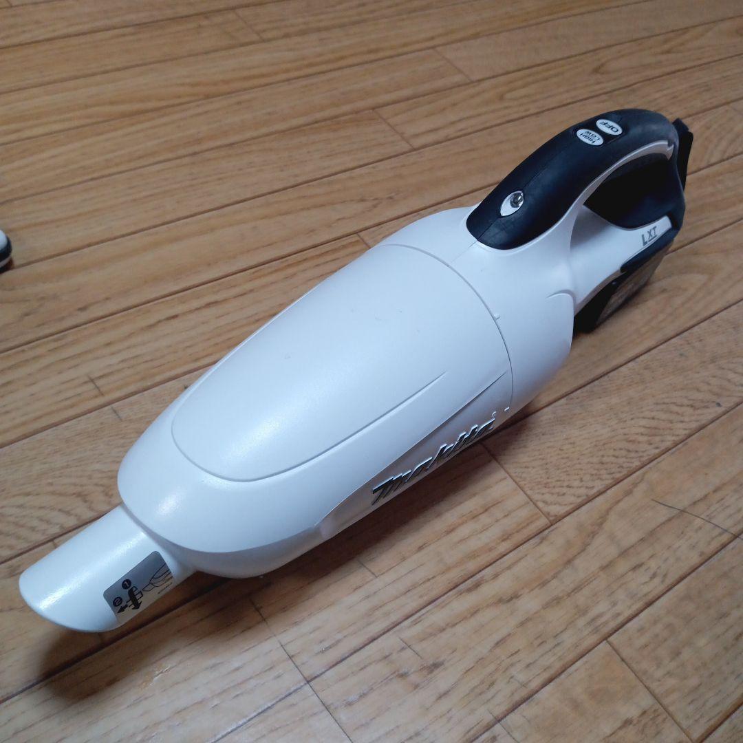 マキタ14.4V充電式クリーナーCL141FD バッテリ、充電器、サイクロン付