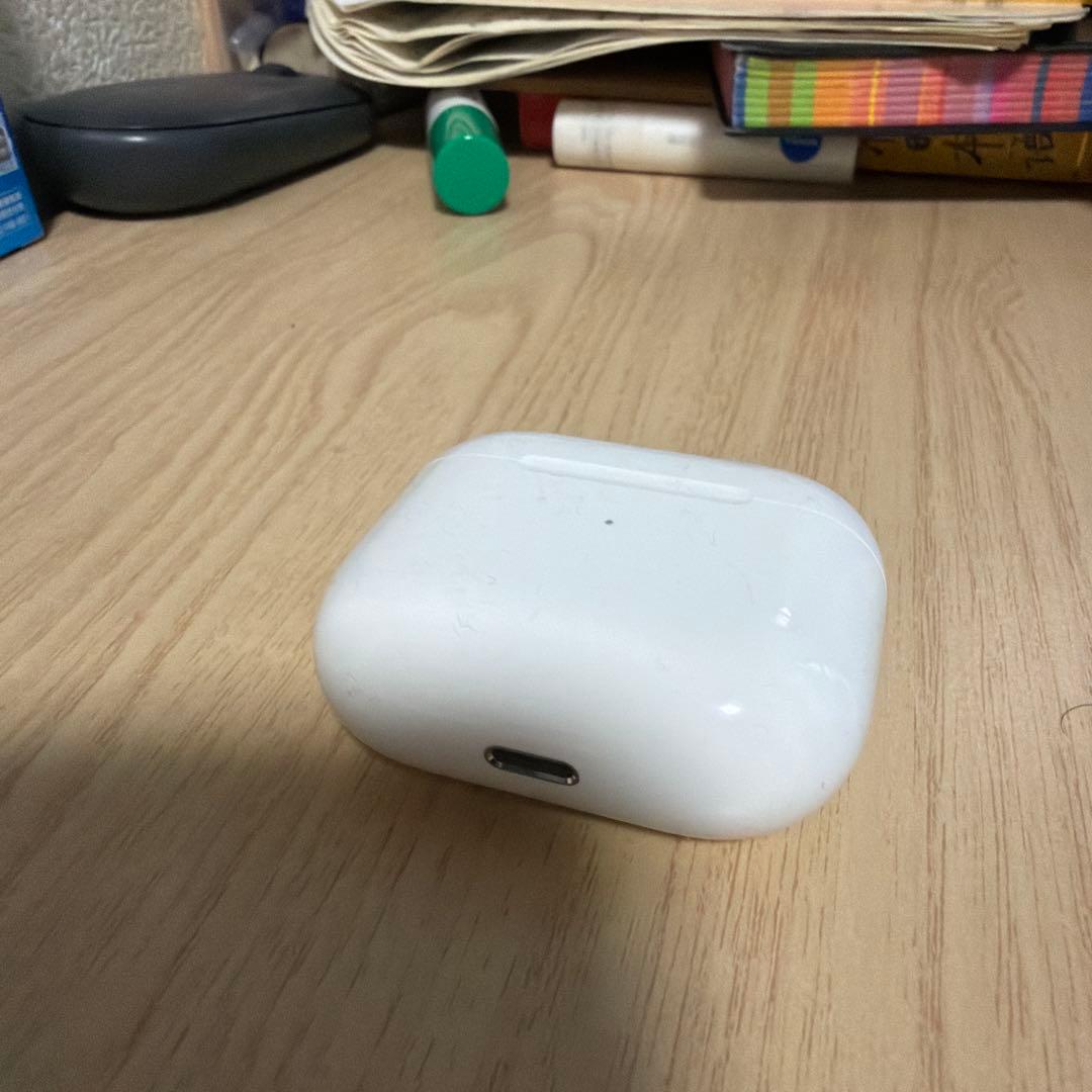 自分用で使っていたAppleのAirPods（第3世代）です。