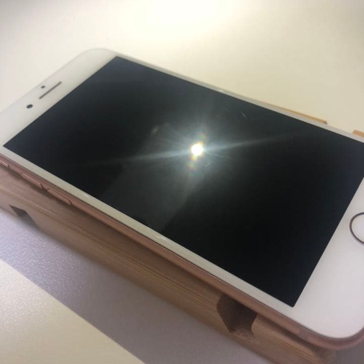 iPhone8 本体 ピンクゴールド 64GB 傷ほぼ無し