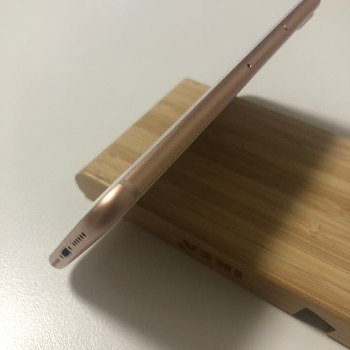 iPhone8 本体 ピンクゴールド 64GB 傷ほぼ無し