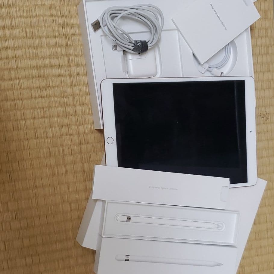 Apple iPad Air3 64GB　ゴールドピンク　ペン·おまけ付き