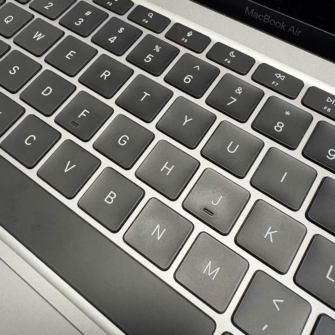 【美品】M1 MacBook Air 16GB / 256GB / US配列