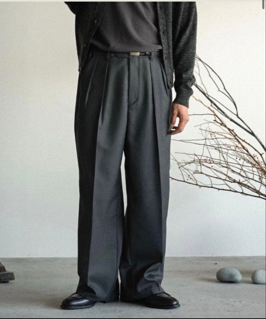 完売商品shiun SサイズSTRAIGHT TUCK TROUSERS
