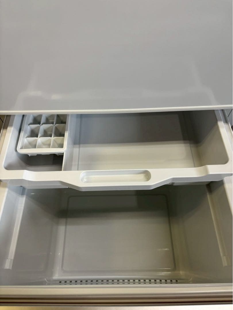 Hisense 3ドア冷蔵庫 HR-D2801W 2020年製 282L 右開き