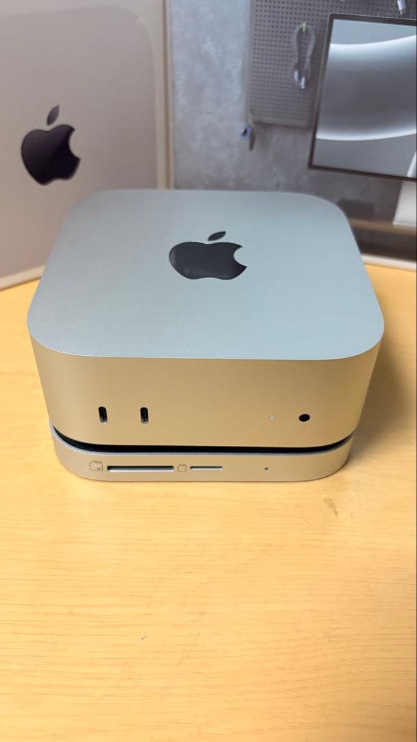 Apple M4 Mac mini 16GB SSD256GB USBハブ付き