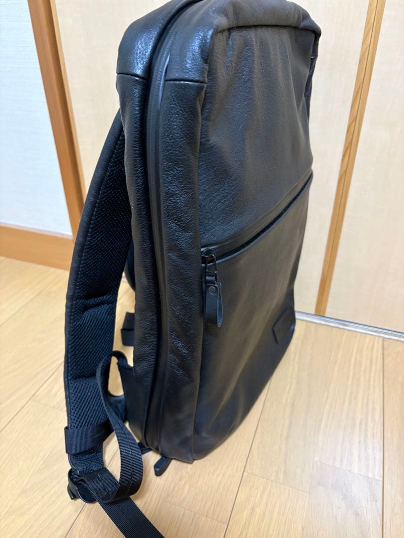 カワニシカバン　seowU[セオウー]｜撥水レザー色はブラック使用1週間