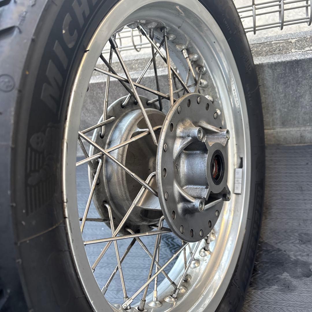 トライアンフ　空冷アルミホイール　ボンネビル　スラクストン純正