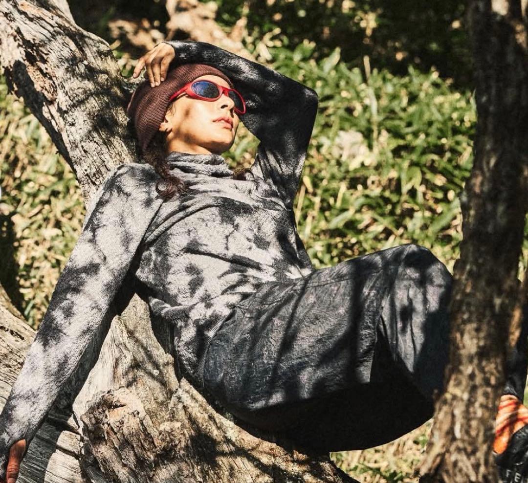 [限定品]BRING WUNDERWEAR タイダイシームレスフーディーLサイズ