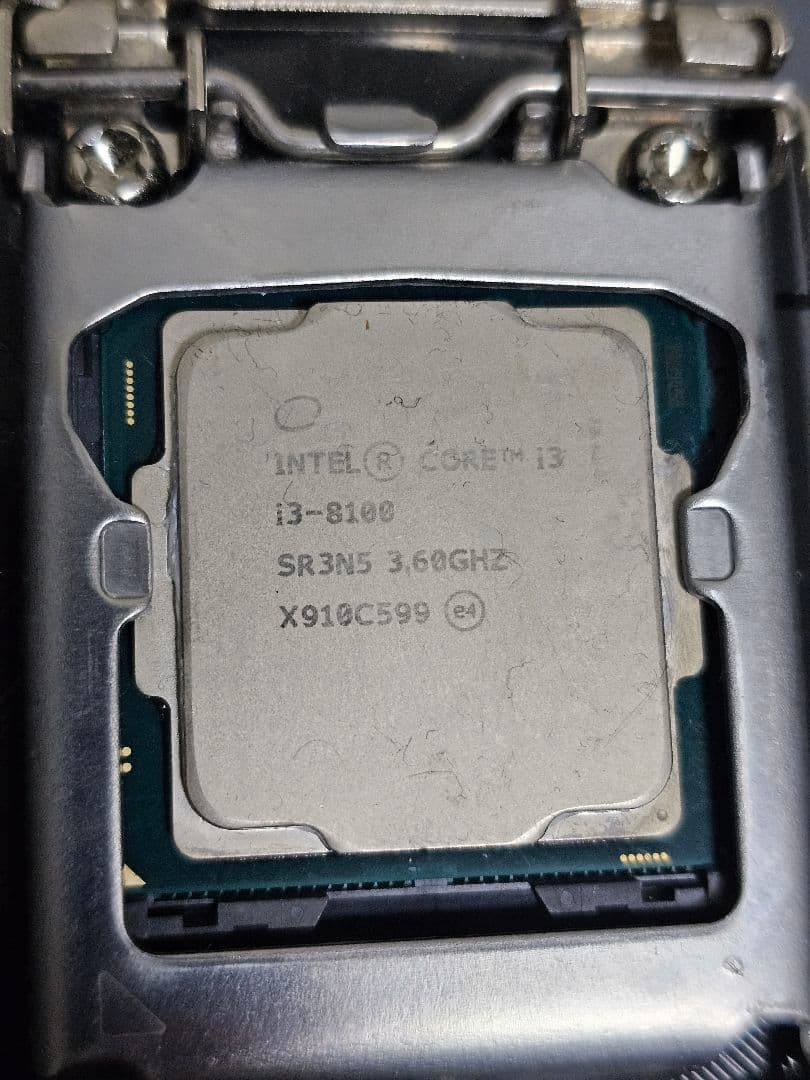 ASUS H370 Core i3 8100 8GB 4GB × 2