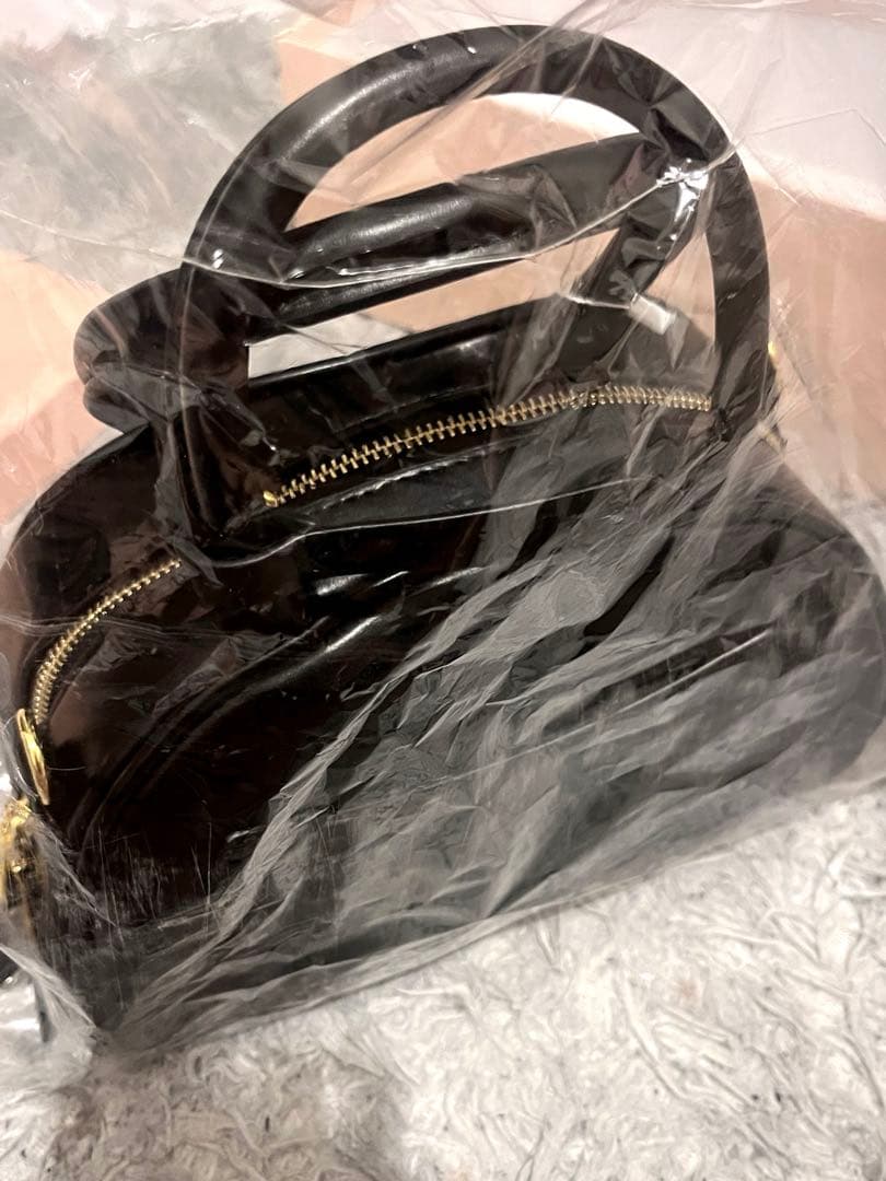 miu miu ブラック パーティーバッグ