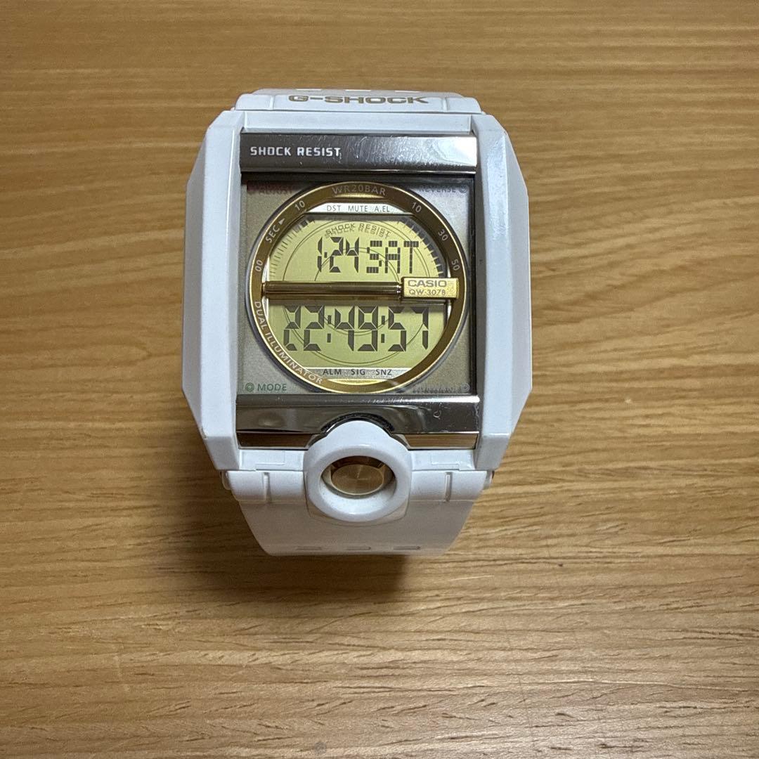 CASIO G-SHOCK G-8100 LV ホワイト