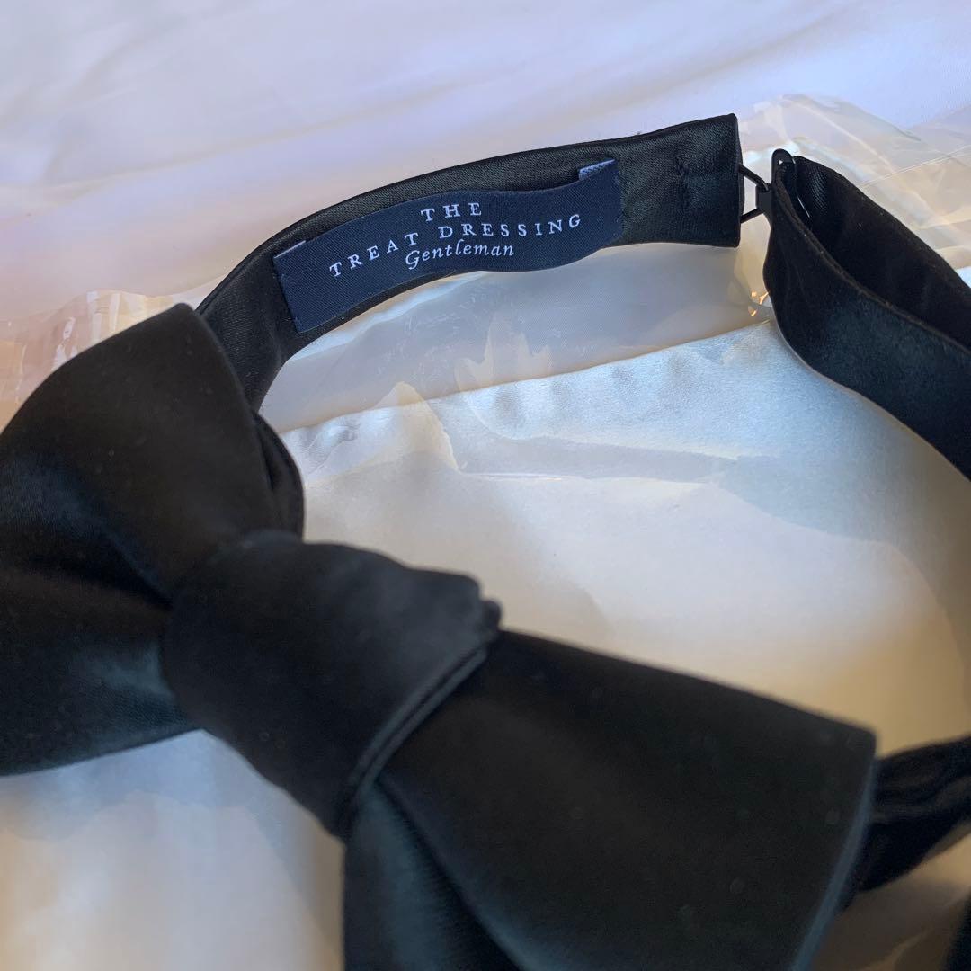 ザトリートドレッシング　蝶ネクタイ　カフリンクス　チーフ　新郎3点セット