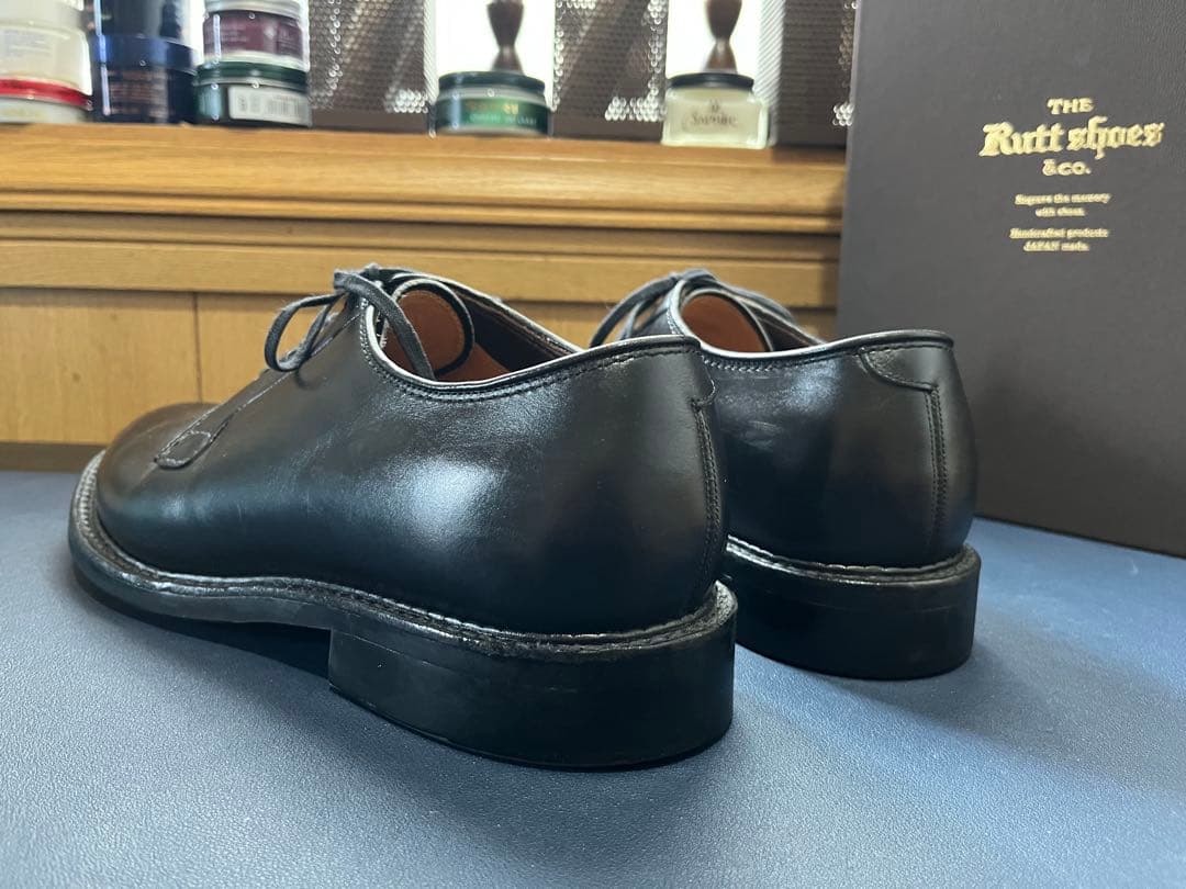 ★★★【美品】【箱付】THE RUTT SHOES MILES US9D