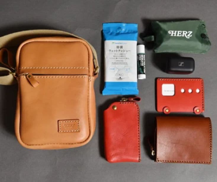 HERZ ホリデーポシェット　仙台12周年記念鞄 ショルダーバッグ　カスタム有り