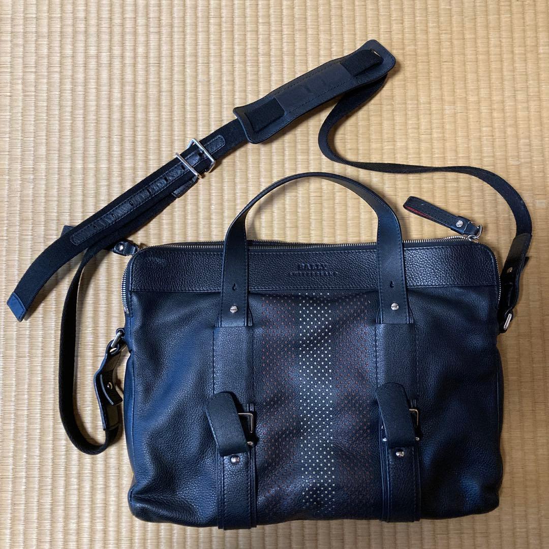 BALLY バリー レザー ショルダーバッグ 斜め掛けカバン 皮革鞄 ブラック