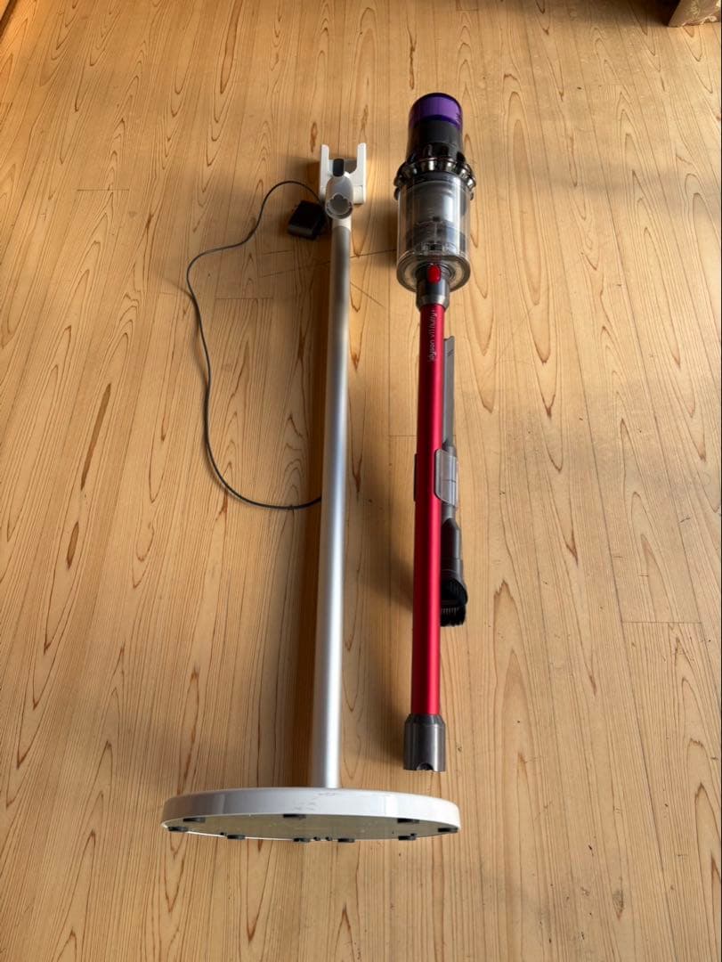 Dyson V11 Fluffy+ 本体 充電スタンド付き