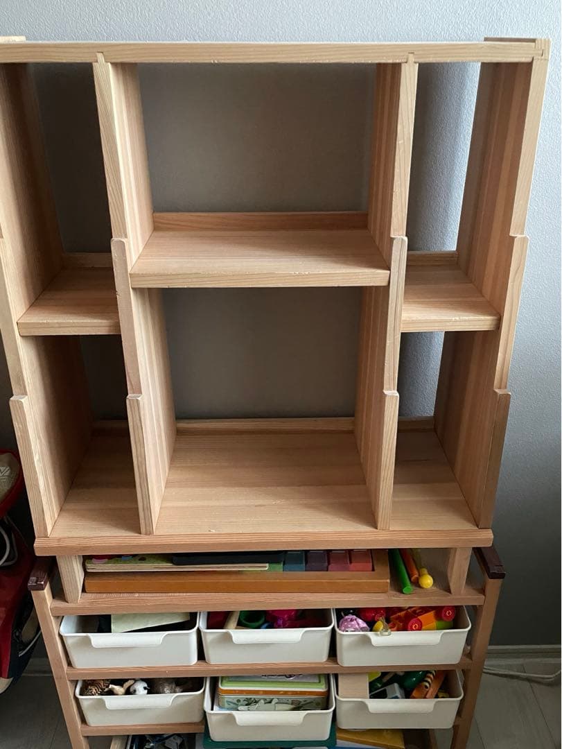 絵本棚　収納棚