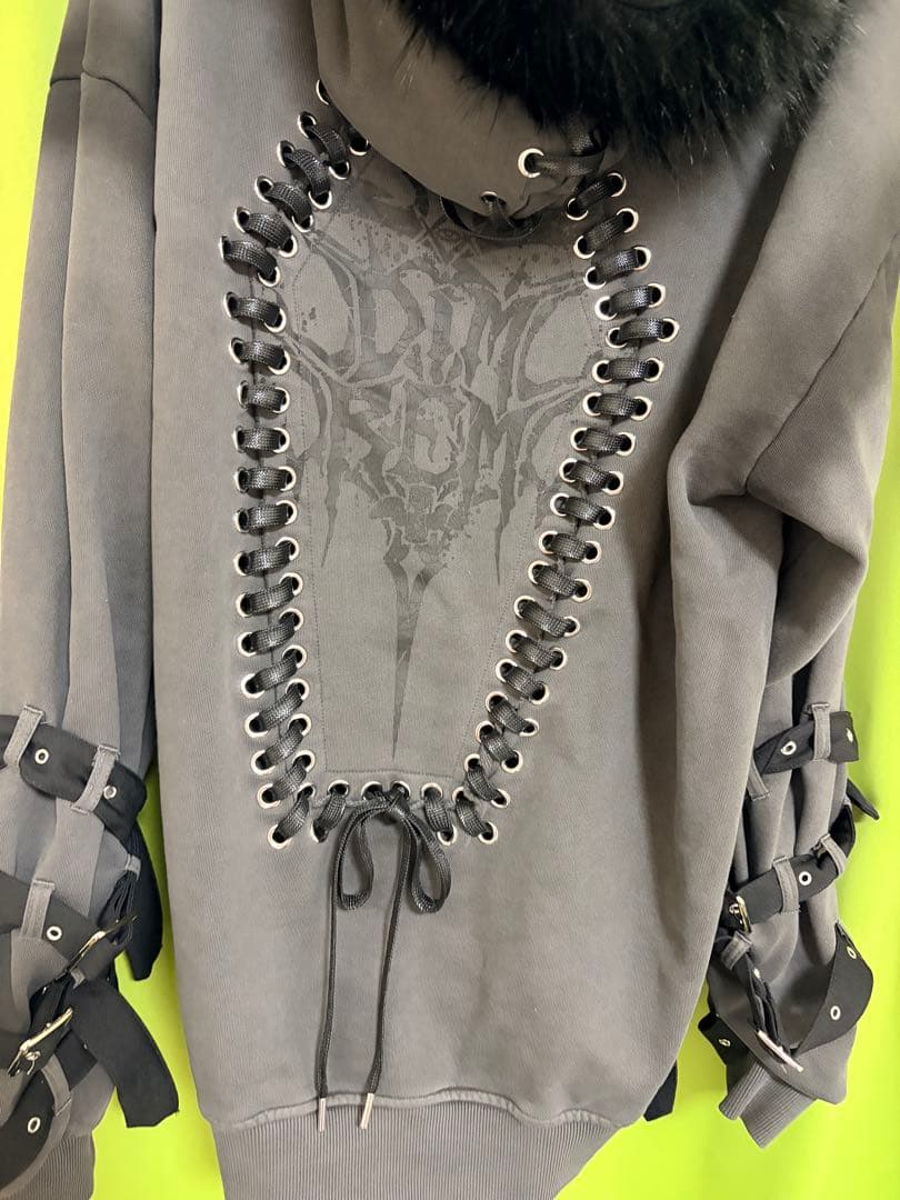 ディムモアール DIMREM 超ハトメファーフード パーカー グレー