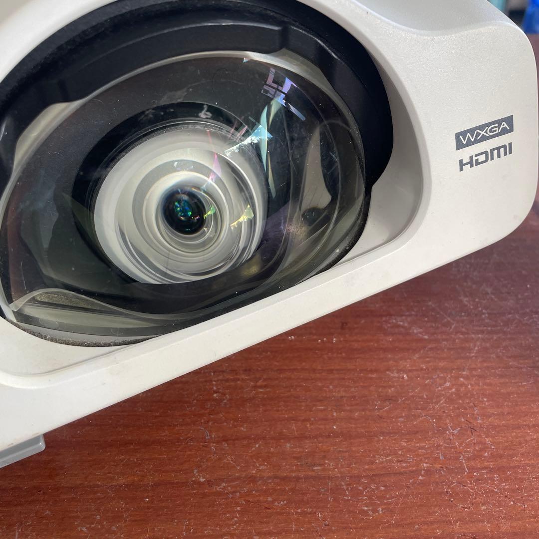 EPSON 超単焦点　プロジェクター　EB-536WT ランプ時間268H