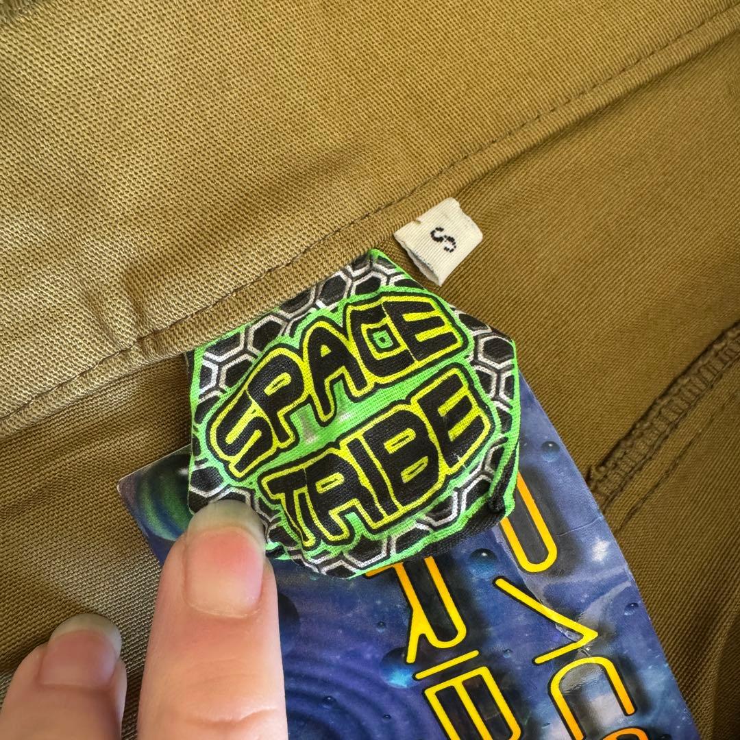 新品SPACE TRIBE レイヴフレアパンツ　カーキ