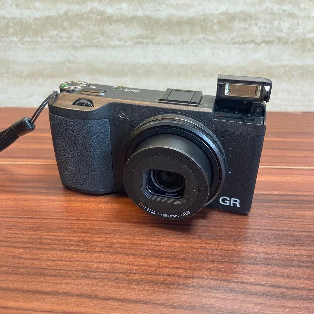 RICOH GR デジカメ ほぼ新品 4938