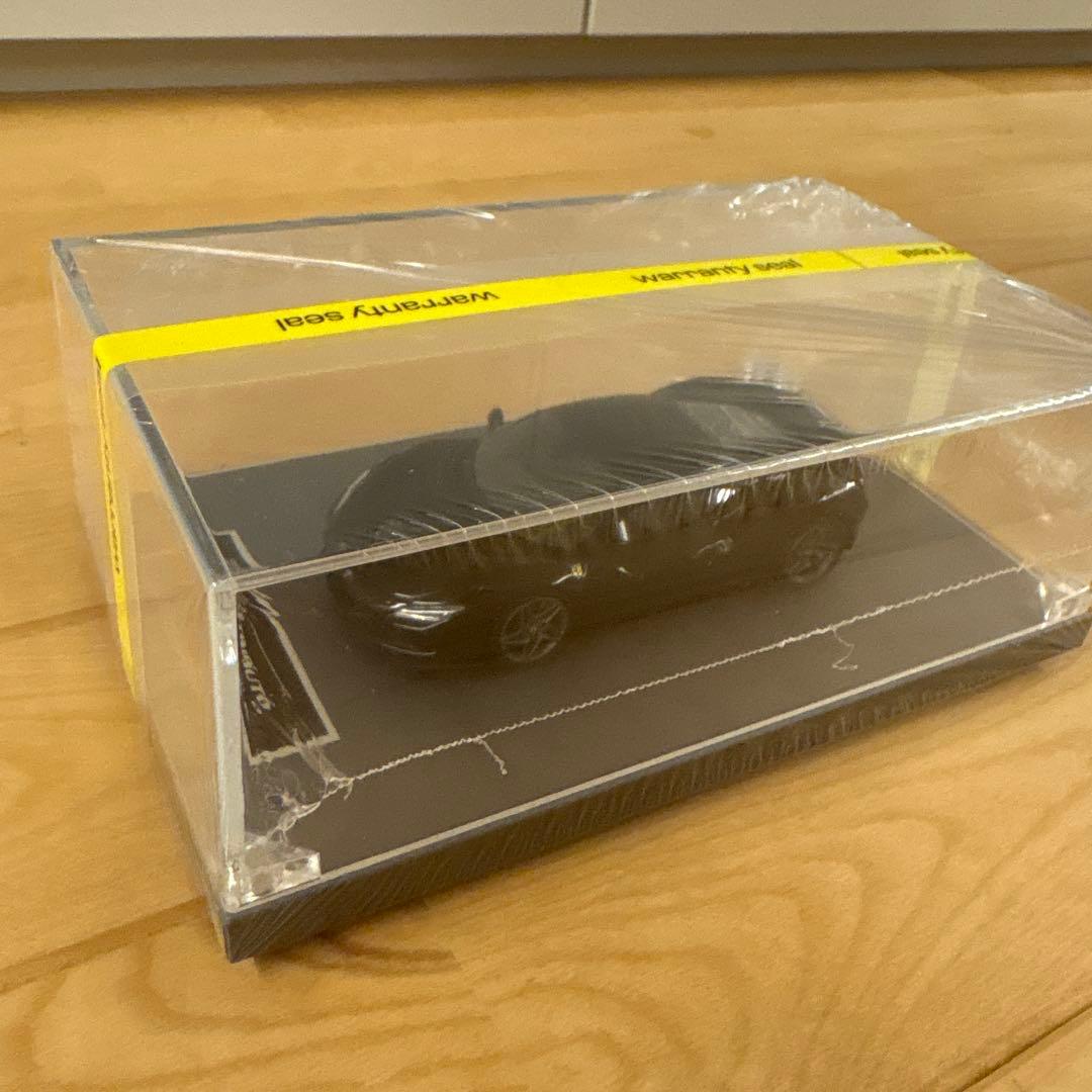 Ferrari F8 Tributo ブラックミニカー　非売品