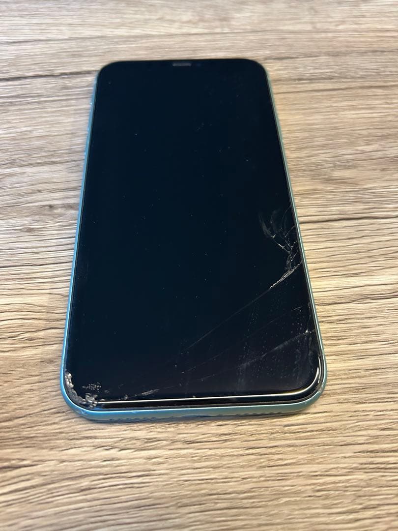 iPhone11 本体　バッテリー　89%