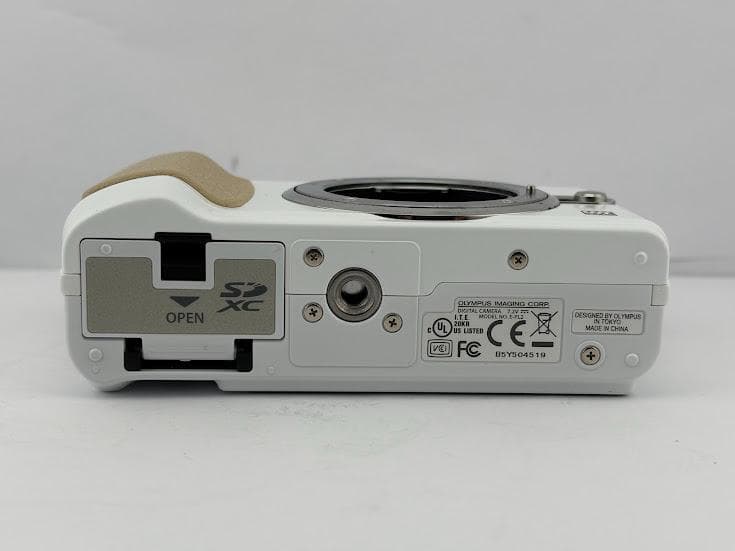 ★極上品★ オリンパス OLYMPUS pen E-PL2 / レンズキット