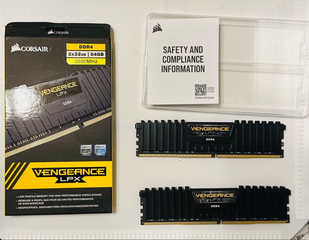 メモリー CORSAIR VENGEANCE LPX DDR4 64GB 3200MHz