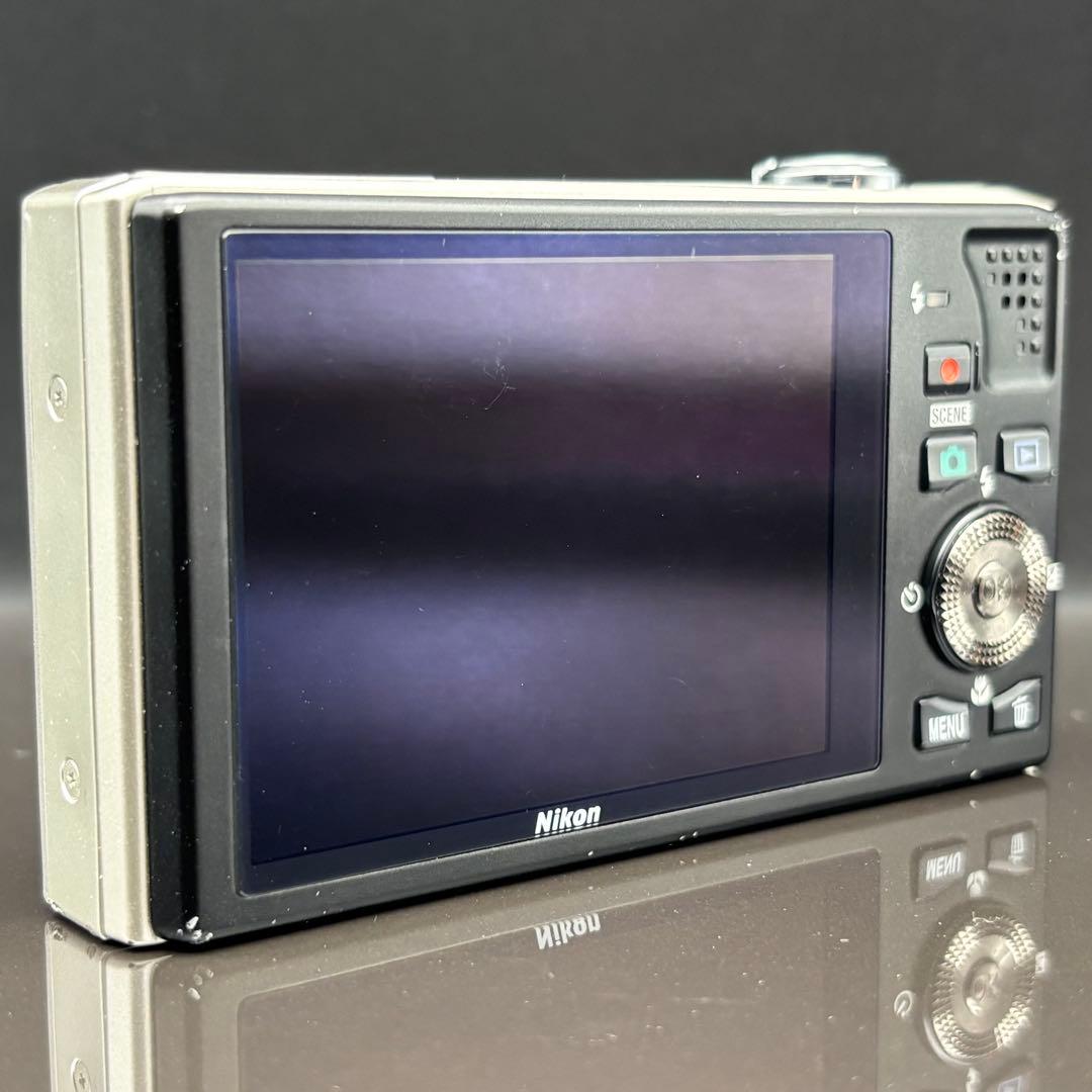 良品 Nikon COOLPIX S8100