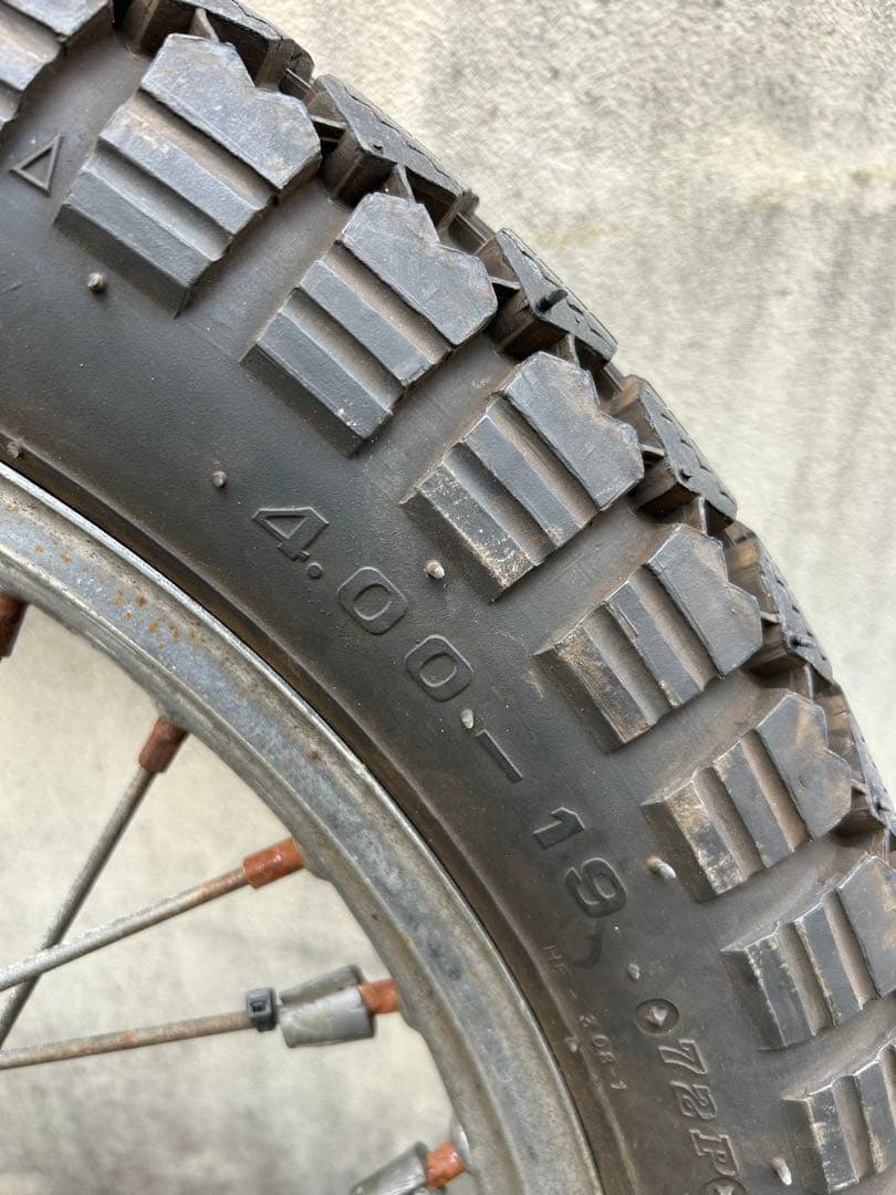 ビラーゴ250 フロントタイヤ 19インチ