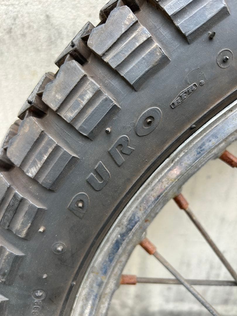 ビラーゴ250 フロントタイヤ 19インチ