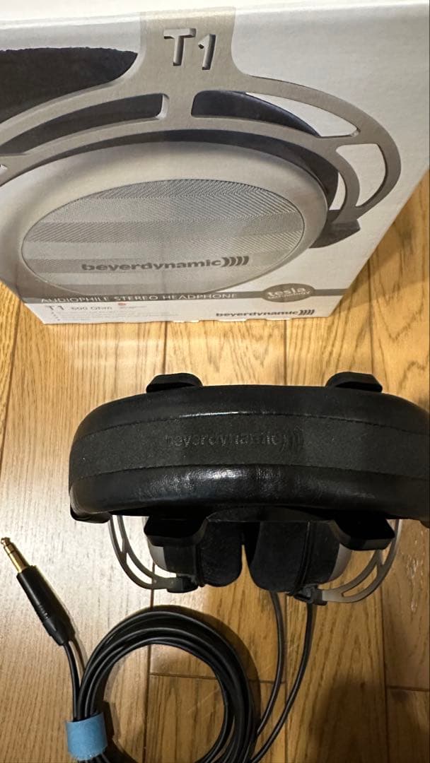 USED beyerdynamic T1 (1st gen) 元箱付き
