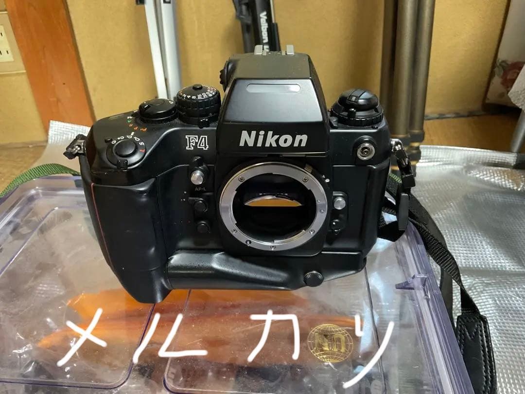 Nikon F4 ・AF NIKKOR ED 80〜200mm 1：2.8D 。