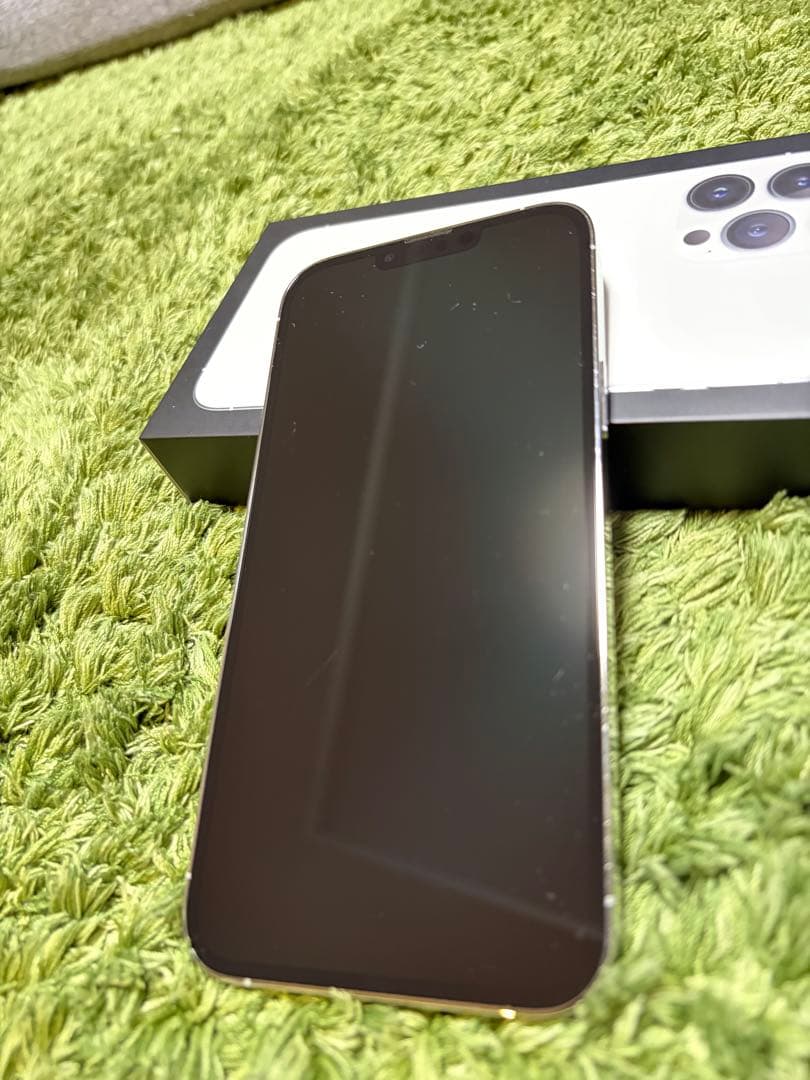 Apple iPhone 13 Pro Max シルバー